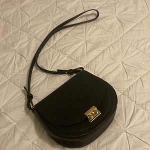 Express cross body bag, black , Barley used